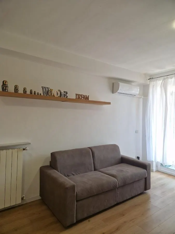 Il Filo Di Arianna Apartment Albissola Marina 0*,